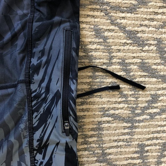 Nike Print Capri Leggings - Picture 6 of 6